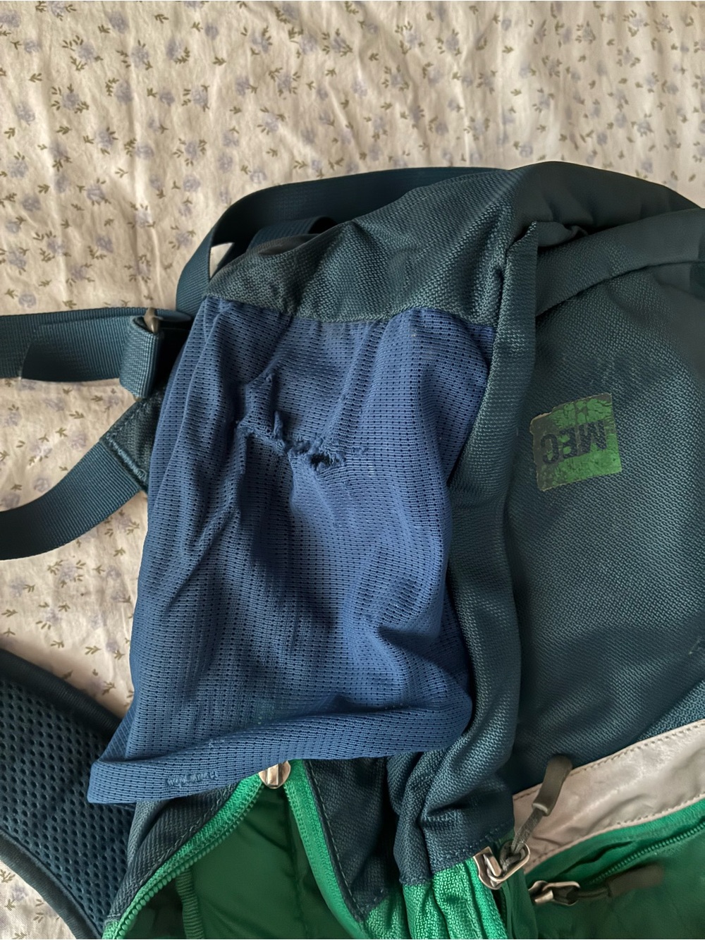 Mec Small Backpack in Green - Picture 6 of 6